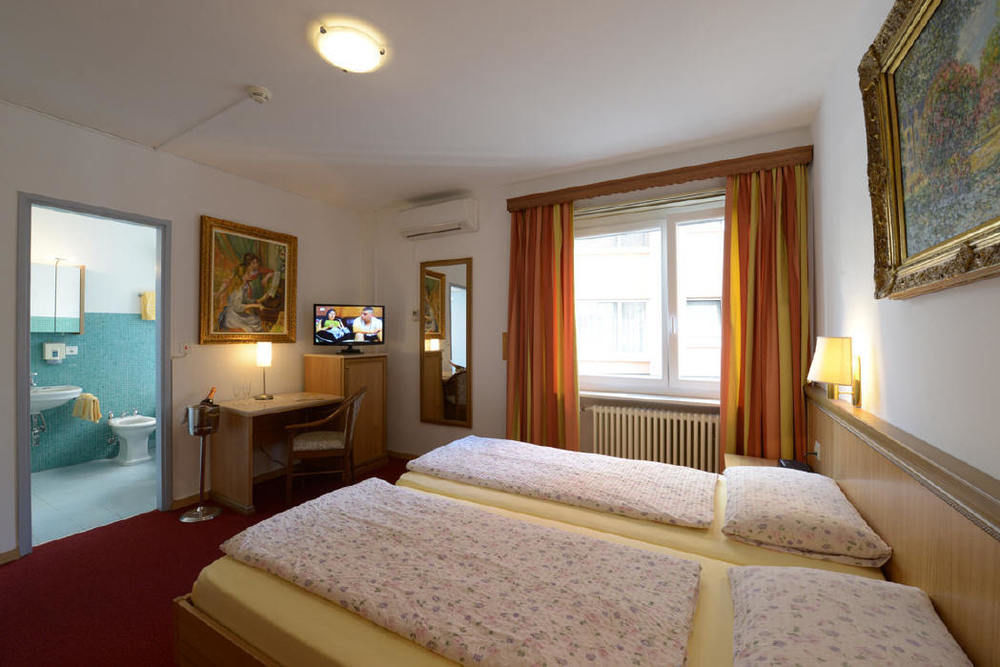 Hotel Dischma - Free Bus And Train Ticket Paradiso Exterior photo